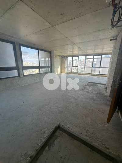 Luxurious Office For Rent In Sanayeh