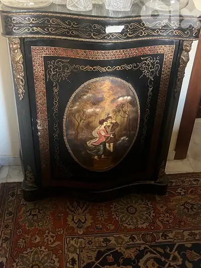 bahut antique