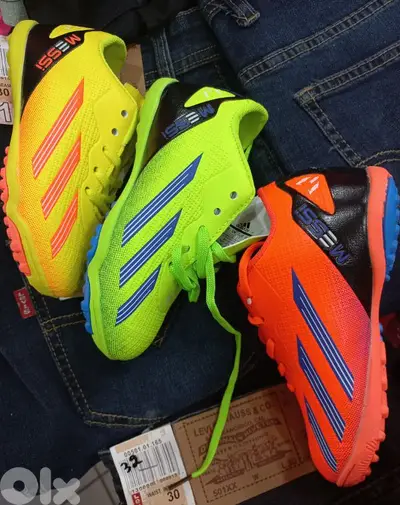 football shoes original احذية كرة قدم ولادي