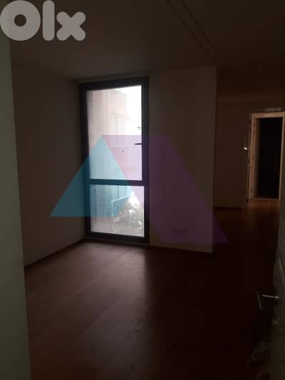 3 bedroom apartment+prime Location 4sale in Ras Beirutشقة في رأس بيروت