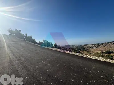 993m2 Prime Land 4Sale in Mechmech - Kfarsama - أرض للبيع في مشمش