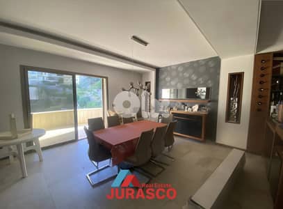Apartment feytroun 260m / شقة في فيطرون ٢٦٠ متر