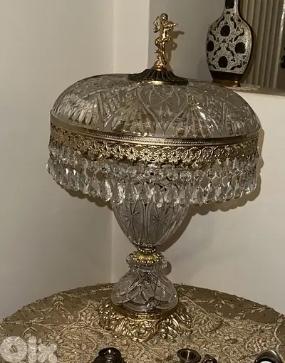 Crystal table lamp