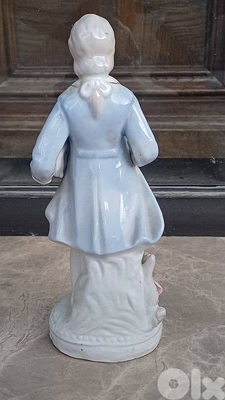 antique 3