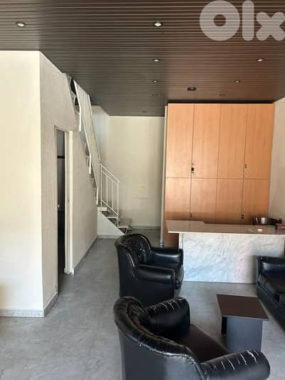 L19311 - Furnished Office For Rent in Dora