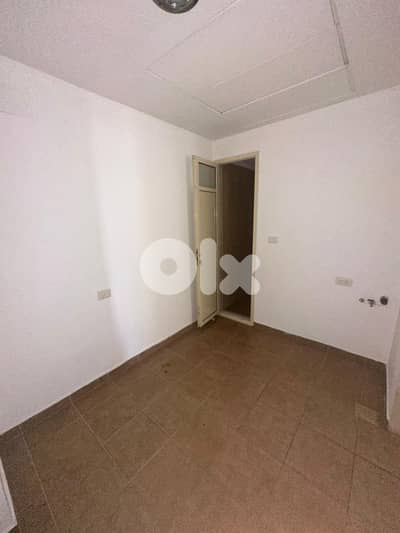 Spacious Apartment For Sale In Jnah