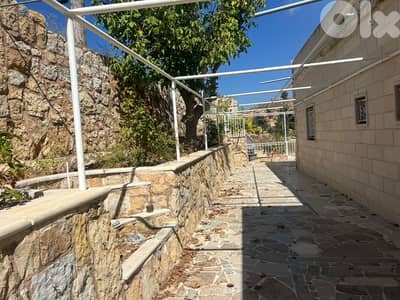 L19323 - An Individual Building For Sale in Chanay, Bhamdoun