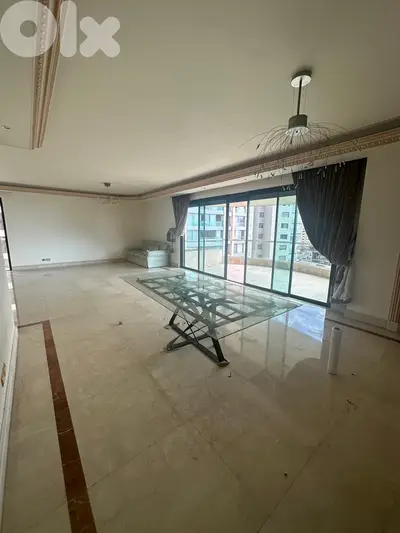 Luxurious Apartment For Sale in Ramlet Al Bayda
