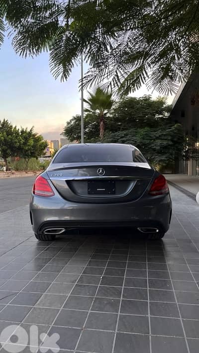 Mercedes-Benz C300 2018 AMG Line -Shadow Line