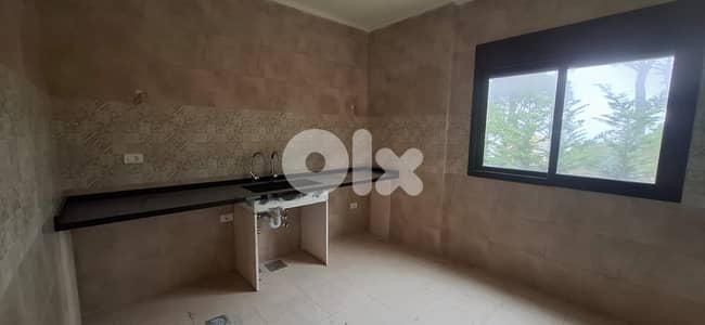 L19339 - 3-Bedroom Apartment with Open View For Sale in Broumana