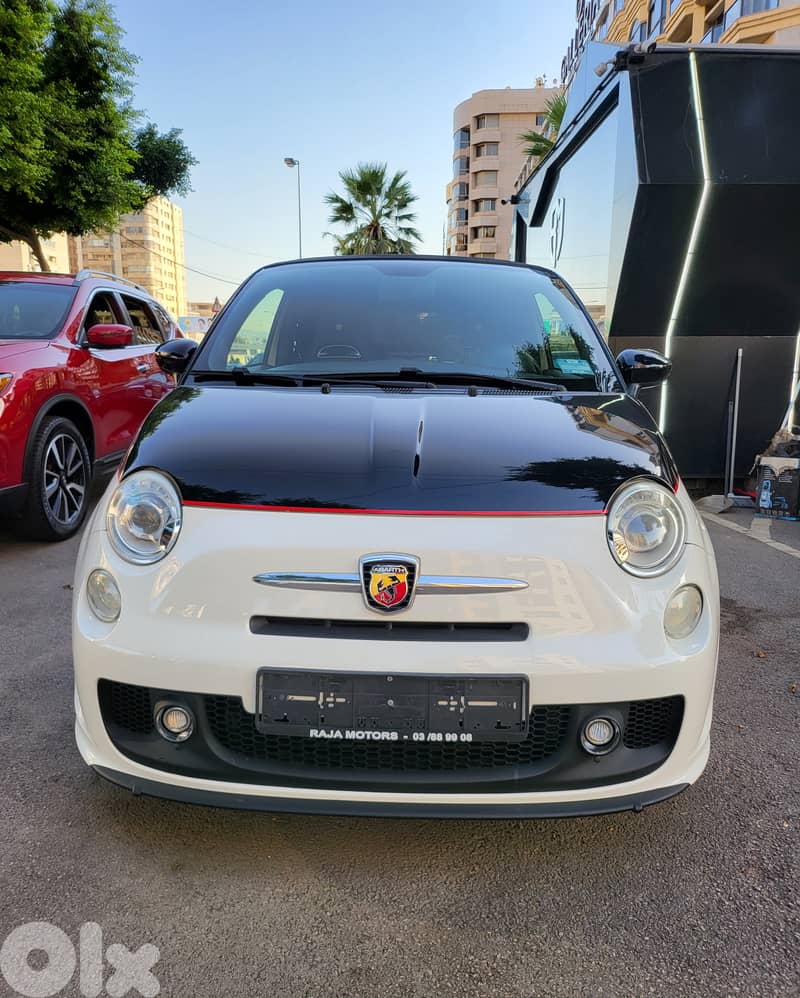 Fiat 500 Abarth 2011 0
