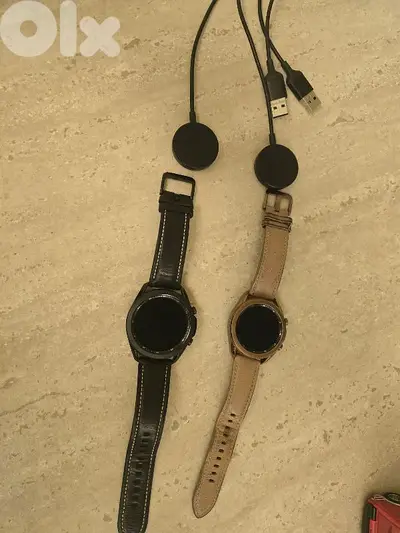 couple samsung smart watch