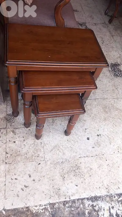 طقم طاولات بقلب بعض كتير نظاف