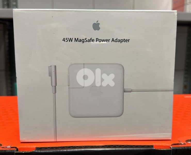 Apple 45w magsafe power adapter 0