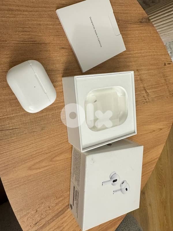 Apple AirPods Pro (2nd generation) 0