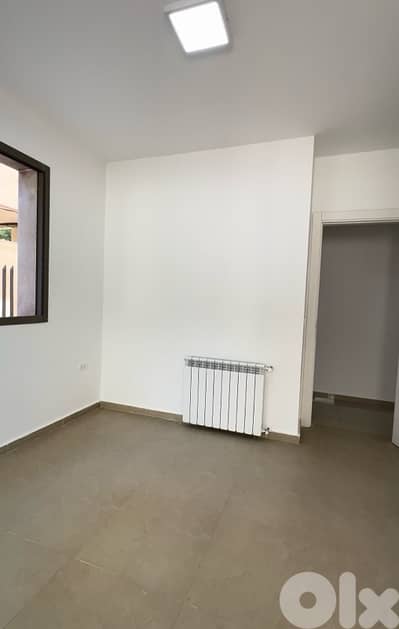 Apartment for Sale in Bhorsaf شقةً للبيع في بحرصاف