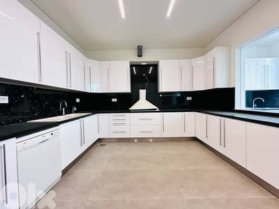 Luxuries Apartment For Rent In Raouche / شقة للايجار في الروشة