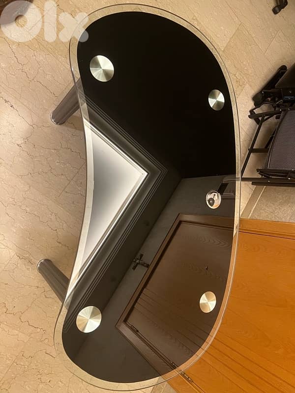Table desk 0