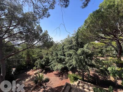 Villa with a land for Sale in Baabdat فيلا مع أرض للبيع في بعبدات