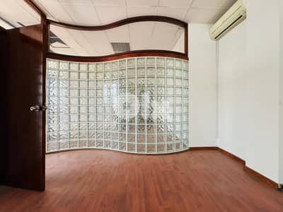 RAO26-4765 Office 220m2 for rent in Sin l Fil, $ 1,950 cash