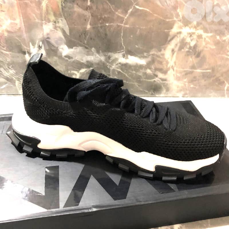 Tween Damat Black Sneakers size 40-41 0