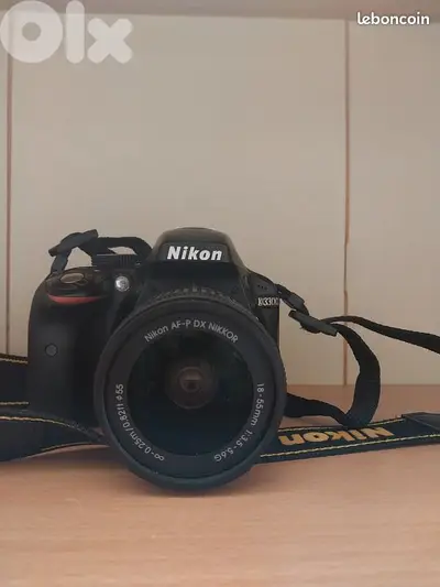 Nikon D3300 Camera + Lowepro Bag