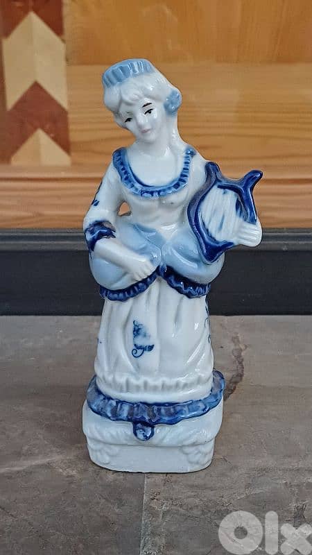 antique 6