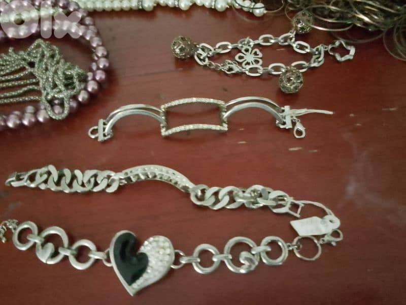 bracelet 0