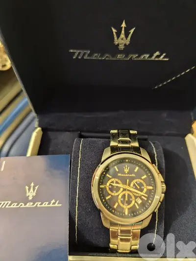 Maserati Successo blue dial watch