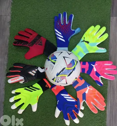 football and gloves shoes original كفوف حارس مرمى