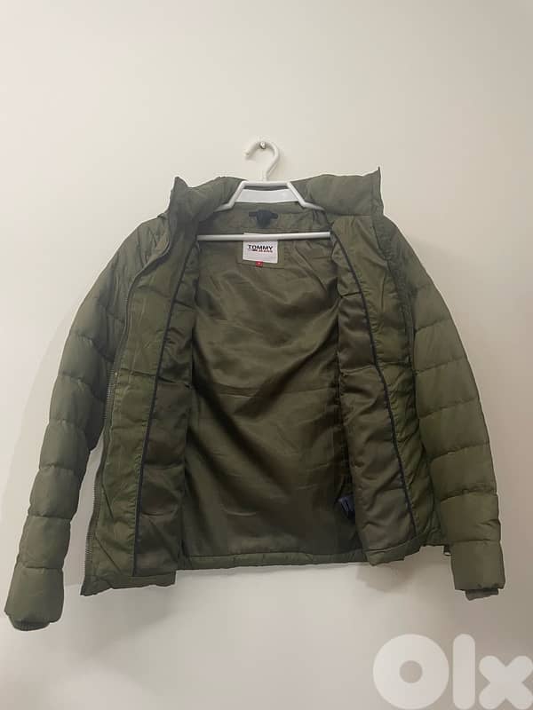 Tommy Hilfiger 4