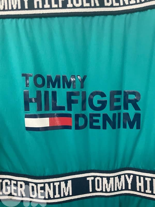 Tommy Hilfiger 1