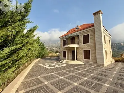 villa for sale in yanouh jbeil - فيلا للبيع في يانوح جبيل