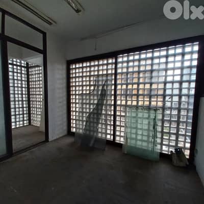 Office on the Highway of Zalka in commercial center for sale