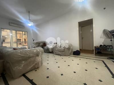 Apartment for Rent in Hamraشقة للإيجار في الحمرا