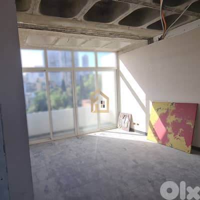 Office for sale in Achrafieh EA238 مكتب للبيع في الأشرفية