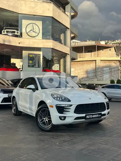 Porsche Macan 2017 !!!! Red Interior - Clean Carfax