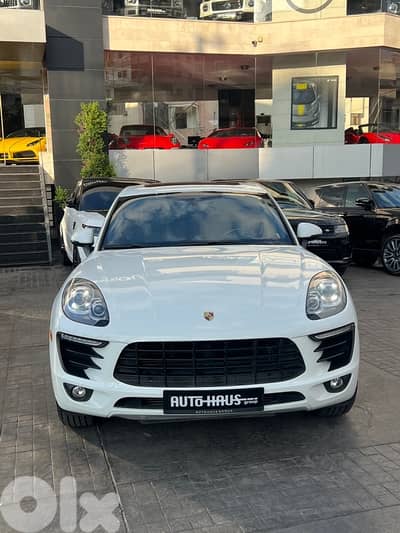 Porsche Macan 2017 !!!! Red Interior - Clean Carfax