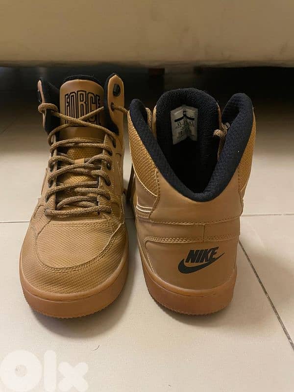 Nike shoes in perfect condition in size 42.5 2