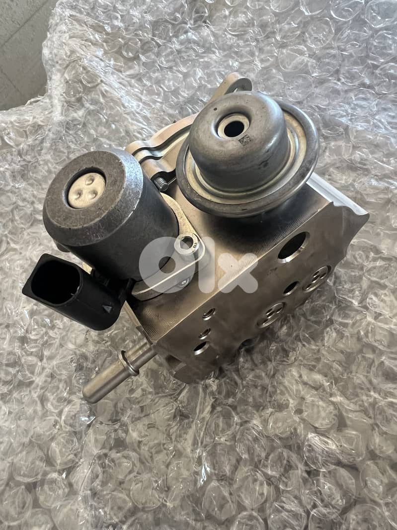 High pressure fuel pump 0