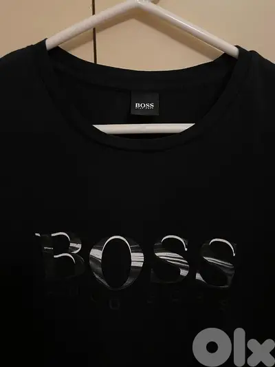 Boss T-shirt in perfect condition in size XL