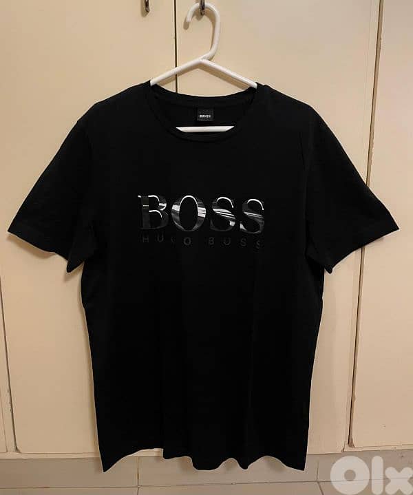 Boss T-shirt in perfect condition in size XL 1