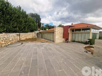 L19369 - Individual House With Garden For Rent in Batroun