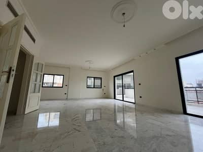 Apartment For Sale in Verdunشقة للبيع في فردان