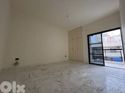 Apartment For Sale in Verdunشقة للبيع في فردان