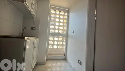 Office for rent In verdunمكتب للإيجار في فردان