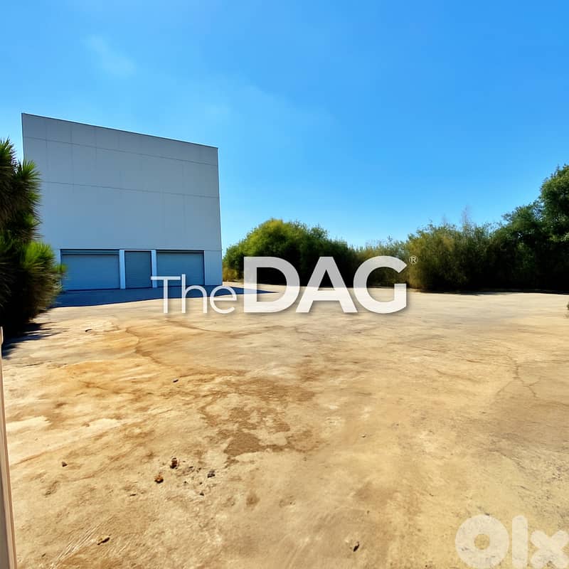 Prime Commercial 750 SQM Land with Showroom for Rent in Dora 0