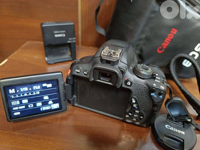 canon 700d 1