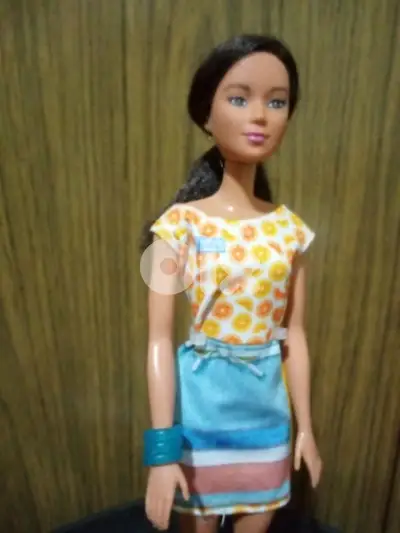 FASHIONISTA Barbie ASIAN Mattel as new doll 2015 unflex legs=16$