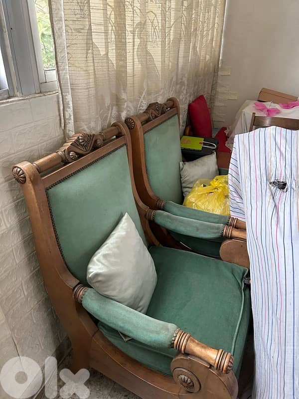 Classic style wood sofas + Table 3